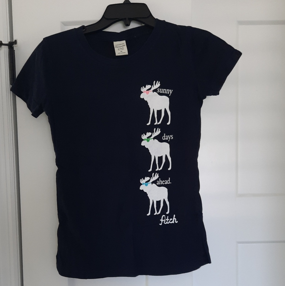 Women's Abercrombie Tee Medium